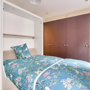 https://la-boetie-8.fr-paris.fr